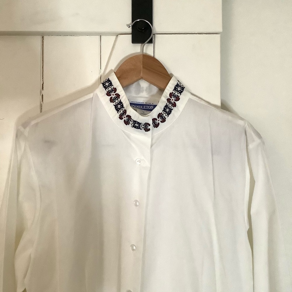 Pendleton White Embroidered Collar Button Down - image 2